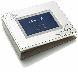 Mikasa Photo Album, Love Story