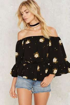 Factory Feeling Bloom Off-Shoulder Top