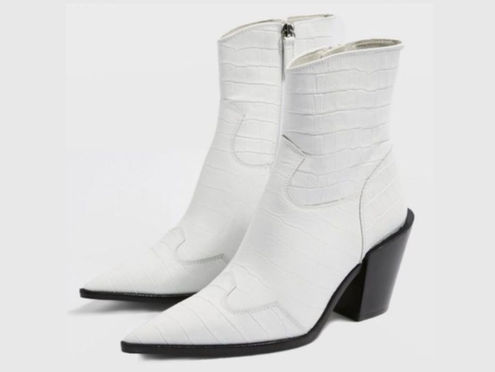 These Under $200 Boots Will Sell Out (Mark Our Words)