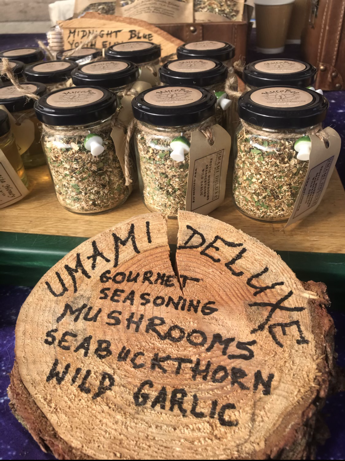 UMAMI DELUXE: Mushrooms - Sea Buckthorn - Wild Garlic seasoning