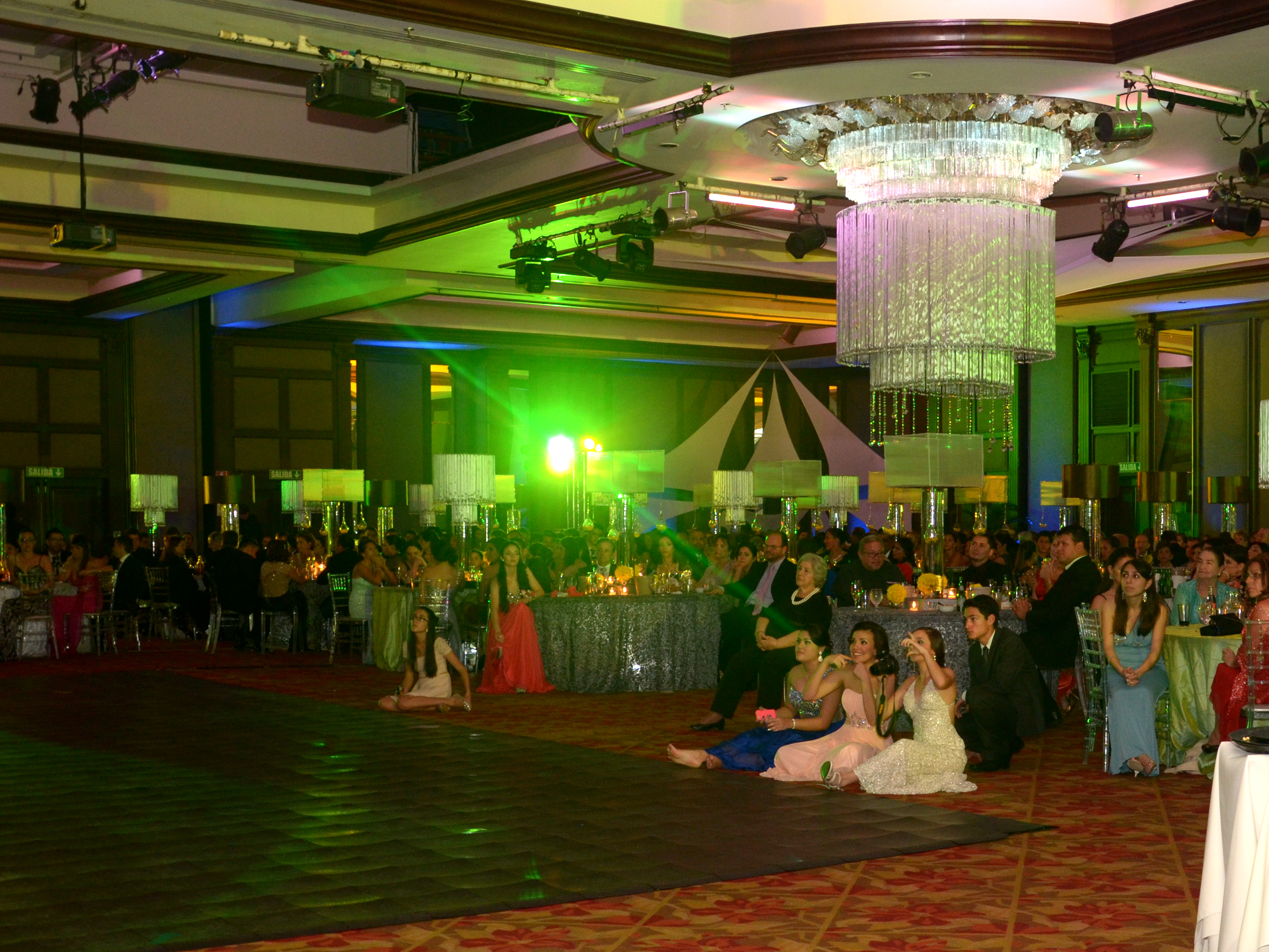 Fotógrafo de graduaciones Costa Rica Colegios Fotos Graduación