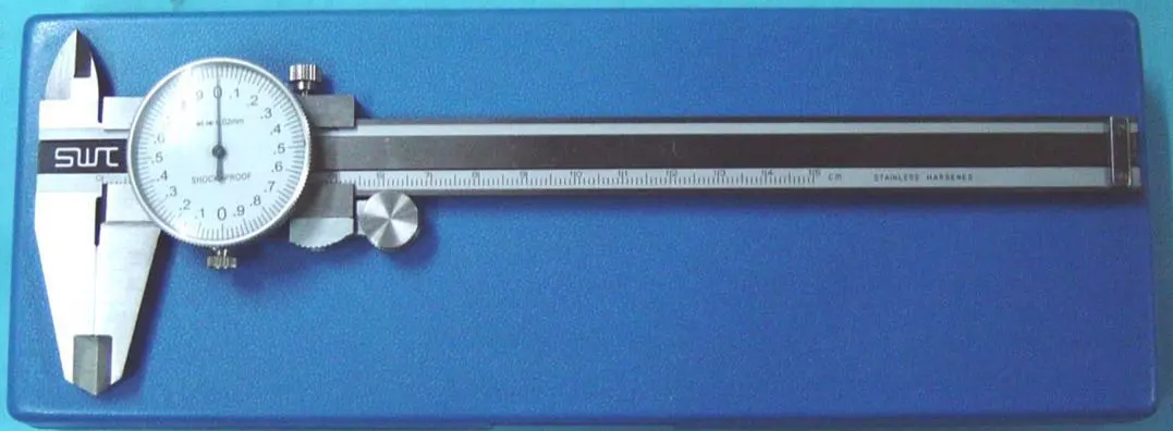 中國-帶錶卡尺(公制)-CN68C(HF)