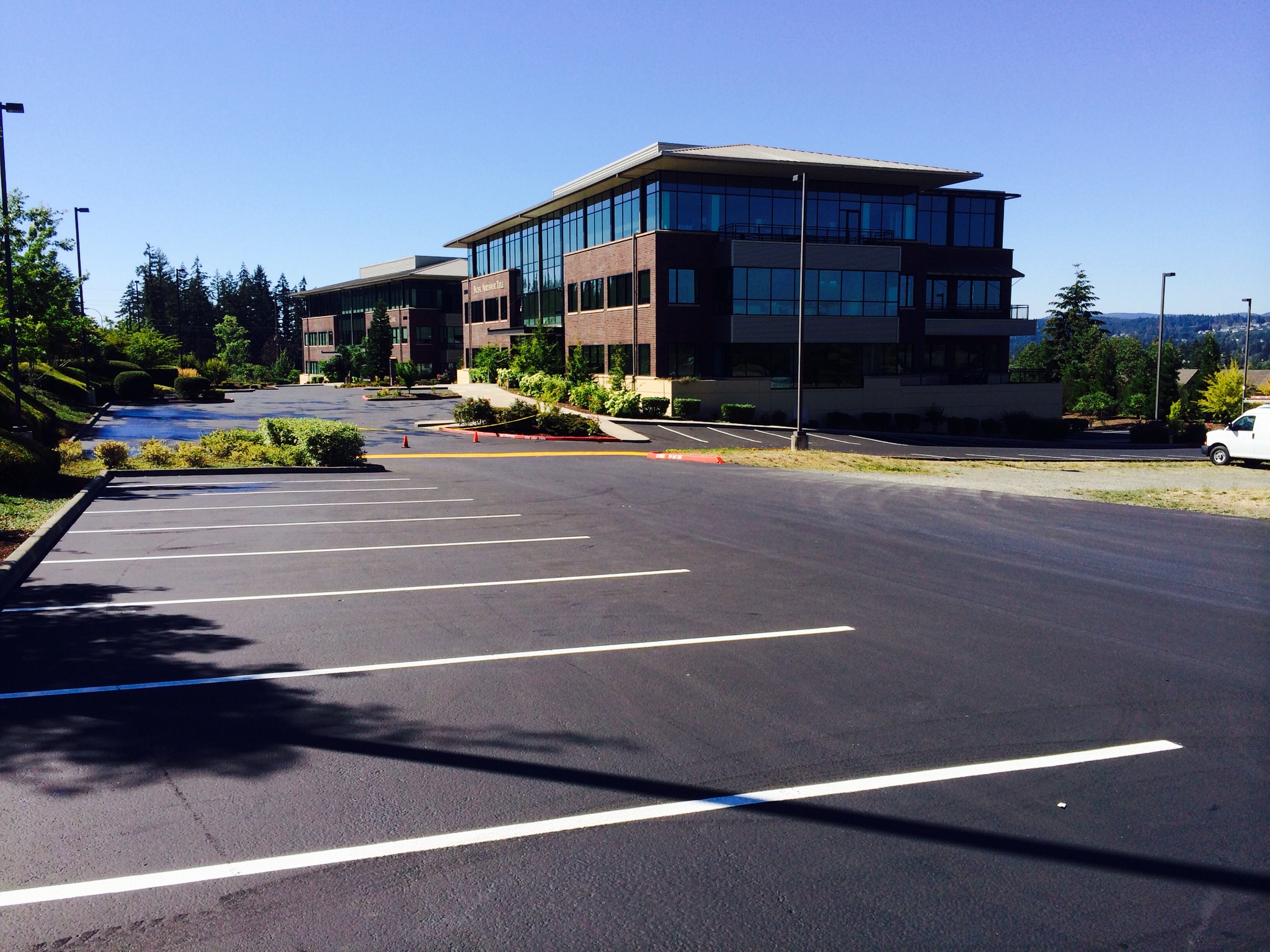 Parking lot sealing and striping Southern California