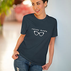 "Vacay mode"& glasses Print T-Shirt