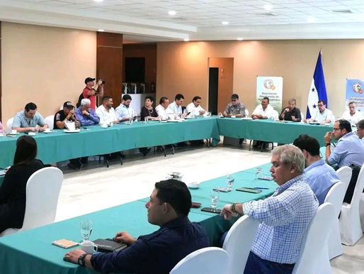 🔵 Gobierno y Agroindustria trazan hoja de ruta para fortalecer la producción nacional 🙌👉🏻
