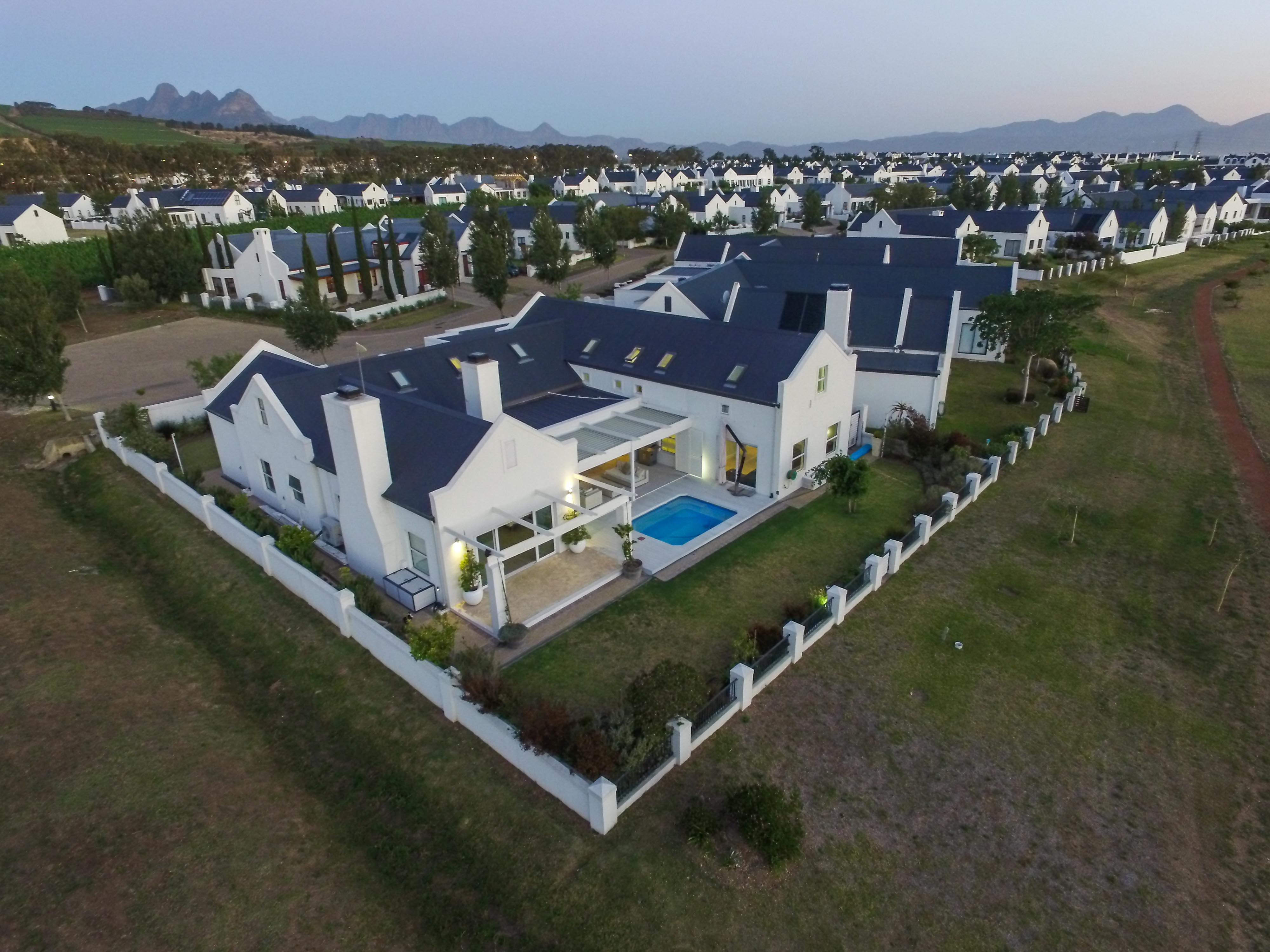Croydon Vinyard house to rent Somerset West Rental