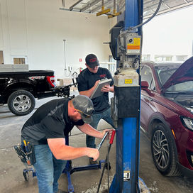 🚗 Safety Starts at the Lift — Is Your Shop Ready? 🛠️