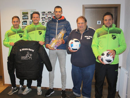 Mitteltals Fußballer für die kalte Jahreszeit gerüstet