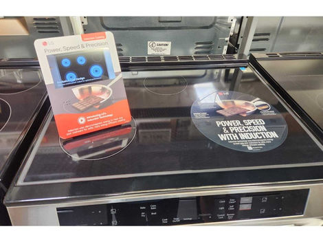 lg-acrylic-video-stove-top-display_instore-2
