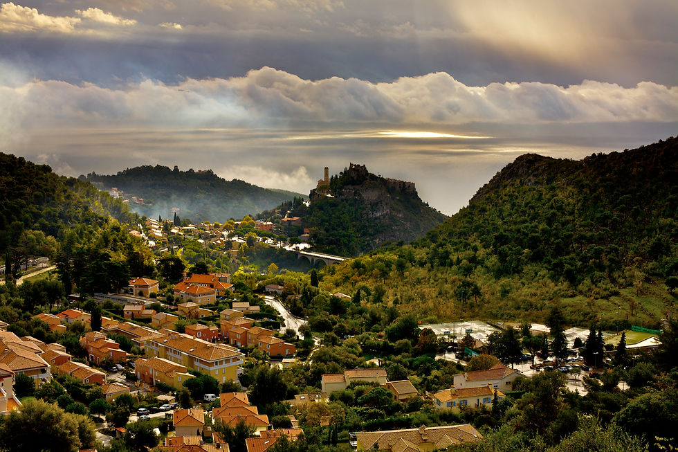 Eze colour-2X.jpg