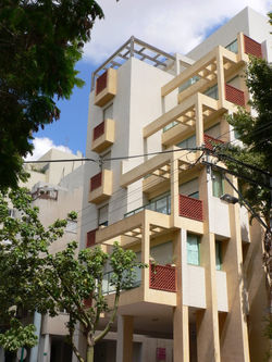 בנייה רוויה 13