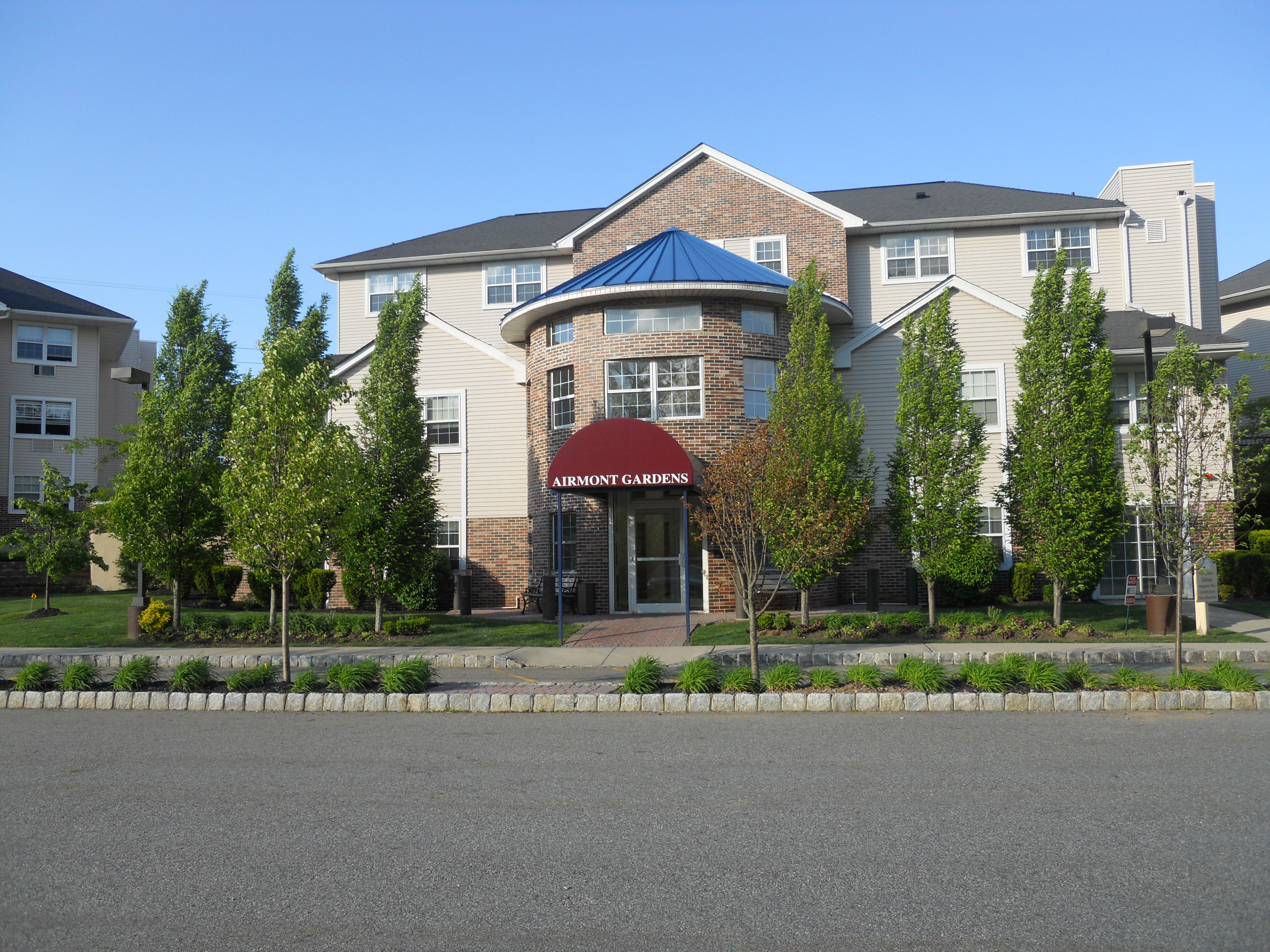 GALLERY airmontgardens