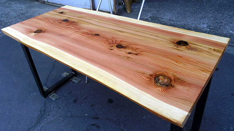サムネイル： 杉/スギ 1350x670x45mm 天然木リビングテーブル・パソコンデスク天板/DIY木材・無垢板・1枚板/下仕上げ済み