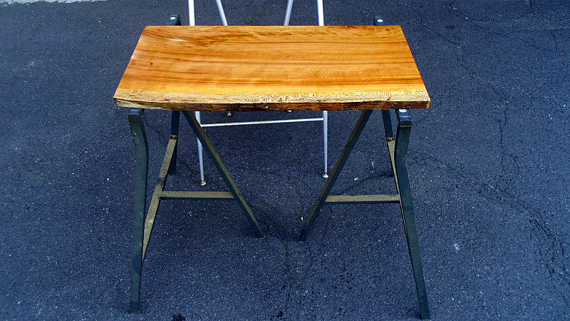 サムネイル： 欅/ケヤキ 650x330x20mm 天然木ラップトップテーブル・コーナーデスク天板/DIY木材・1枚板・無垢板/下仕上げ済み