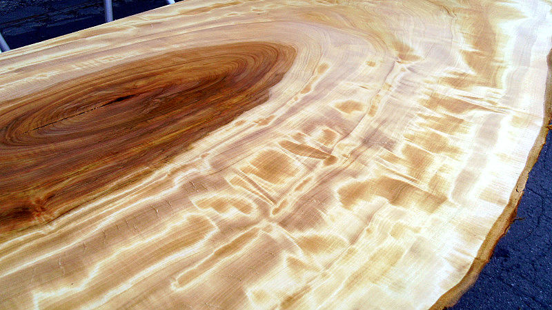 サムネイル： 橡/トチ 1200x560x40mm 天然木ラップトップテーブル・パソコンデスク天板/DIY木材・1枚板・無垢板/下仕上げ済み