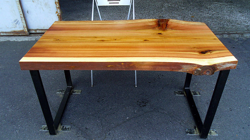 サムネイル： 【幅130×奥行75cm規格】杉 スギ 無垢 天板 一枚板 130×82cm 厚5cm｜DIY用 デスク テーブル 向け 無塗装 下仕上げ済み