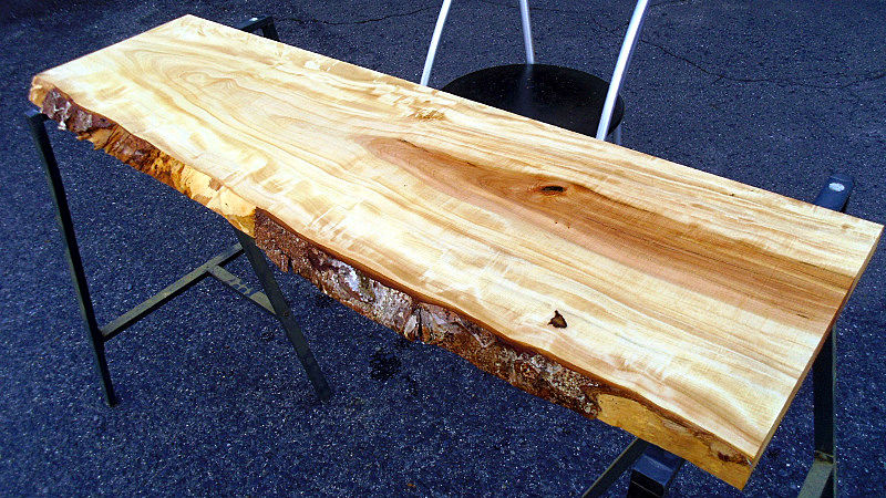 サムネイル： 橡/トチ 1100x330x30mm 天然木ラップトップテーブル・リビングボード天板/DIY木材・1枚板・無垢板/下仕上げ済み