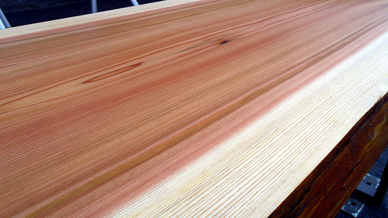サムネイル： 杉/スギ 1100x570x45mm 天然木リビングテーブル・パソコンデスク天板/DIY木材・無垢板・1枚板/下仕上げ済み