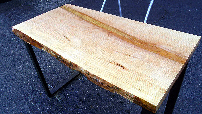 サムネイル： 水目桜/ミズメザクラ 1000x500x40mm 天然木リビングテーブル・パソコンデスク天板/DIY木材・1枚板・無垢板/下仕上げ済み