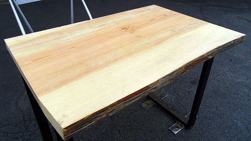 サムネイル： 松/パイン 900x600x40mm 天然木ラップトップテーブル・パソコンデスク天板/DIY木材・1枚板・無垢板/下仕上げ済み