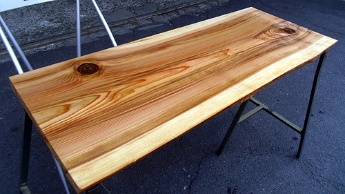 一枚板　天然無垢材使用　無垢板　デスク　テーブル　天然木　衝立 杉/スギ 1200x600x45mm 天然木ラップトップテーブル・電動式昇降