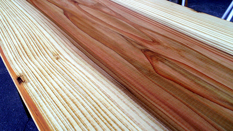 サムネイル： 杉/スギ 1200x500x40mm 天然木ラップトップテーブル・電動式昇降デスク天板/DIY木材・1枚板・無垢板/下仕上げ済み