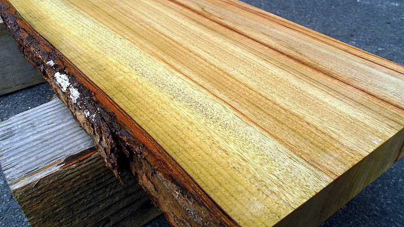サムネイル： 樟/クス 650x210x40mm 天然木ウォールラック・壁掛けシェルフ天板/DIY木材・1枚板・無垢板/下仕上げ済み