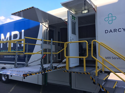 Mobile MRI Aera Eco 1.5T Raised lift