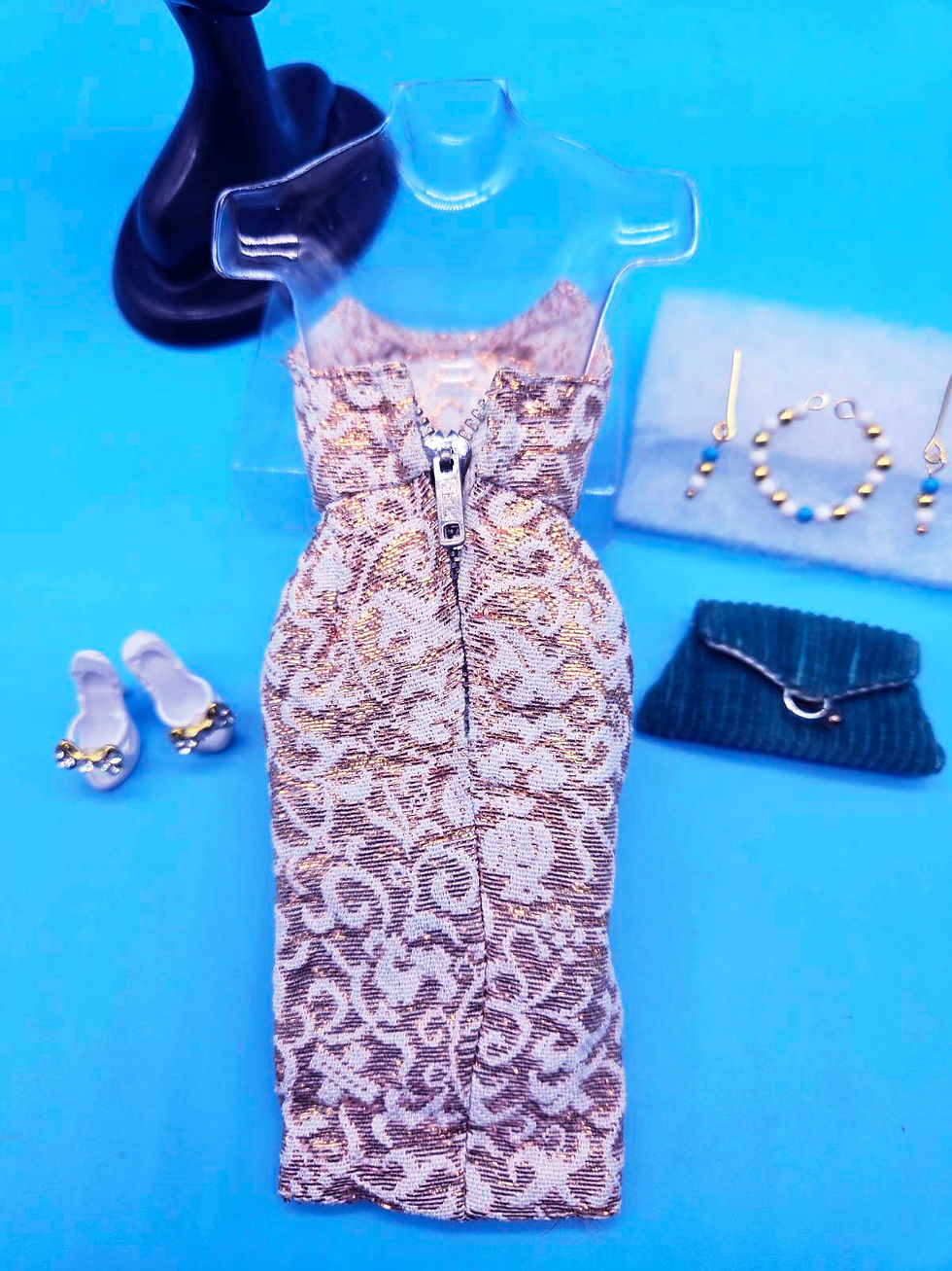 Thumbnail: Vintage Barbie GOLDEN GIRL PERFECT CONDITION WITH PURSE!