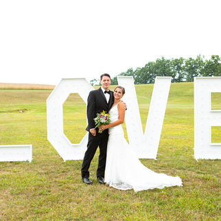 White Barn Wedding | Prospect, PA | Carly & Tyler | Modern Wedding Photography | What to Expect 