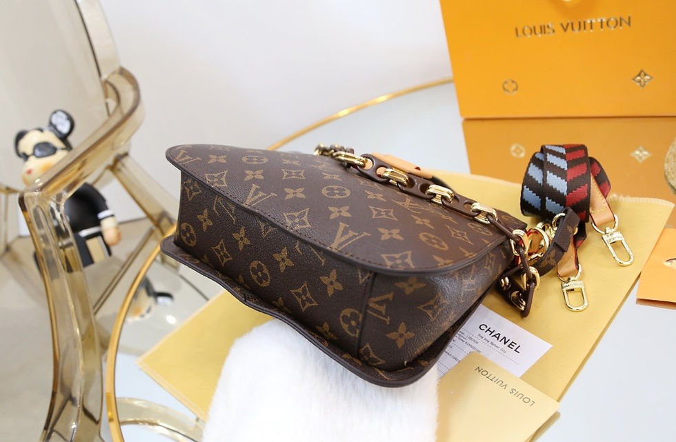 Thumbnail: Shoulder Tote Bag