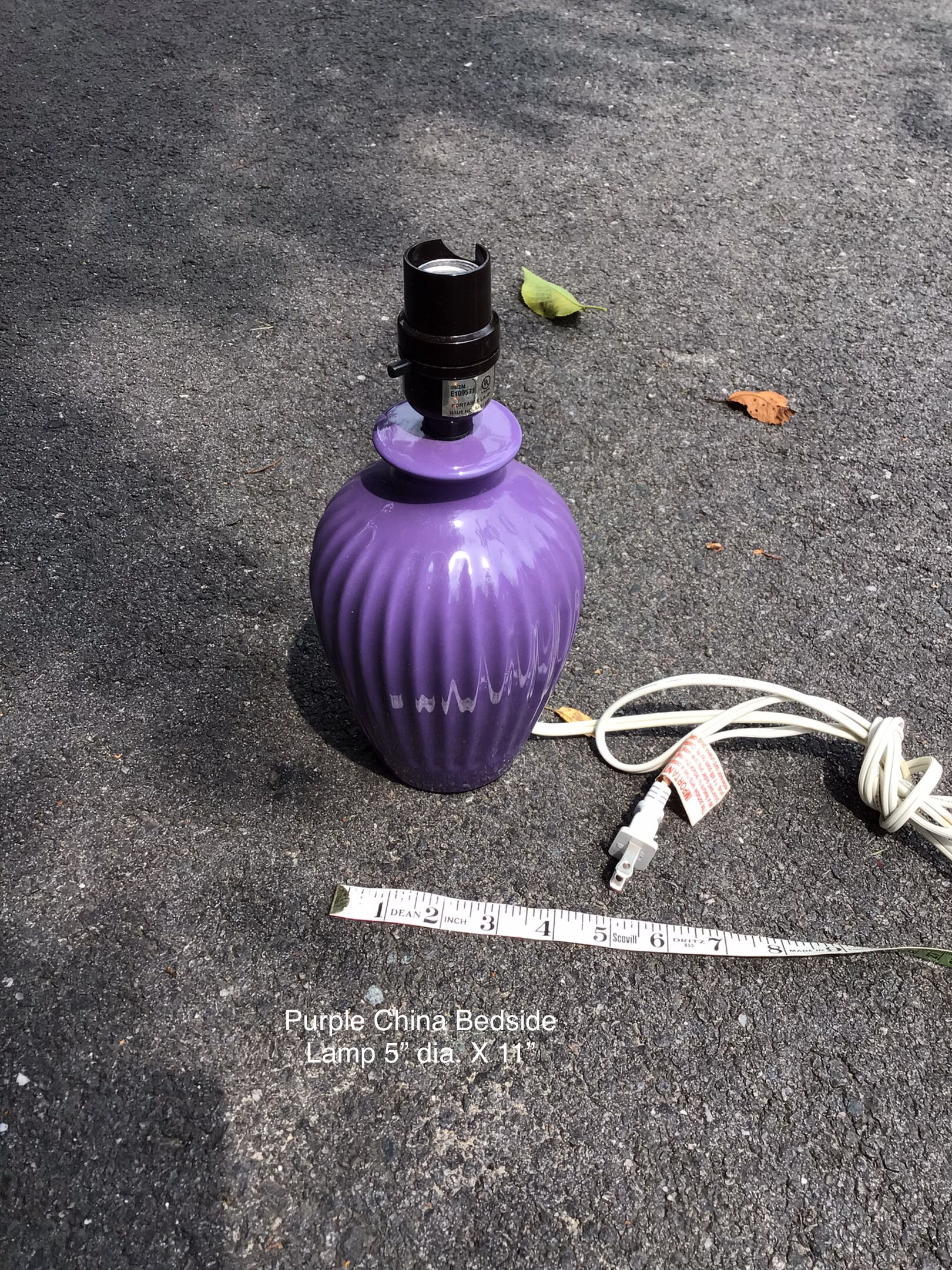 Purple China Bedside Lamp [L0037]