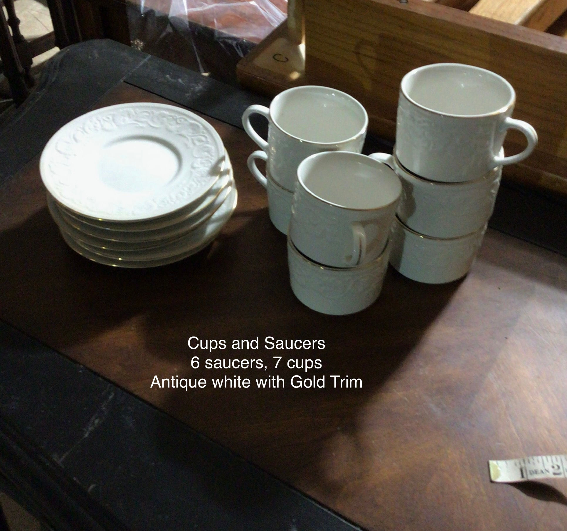 Cups and Saucers [K0045]