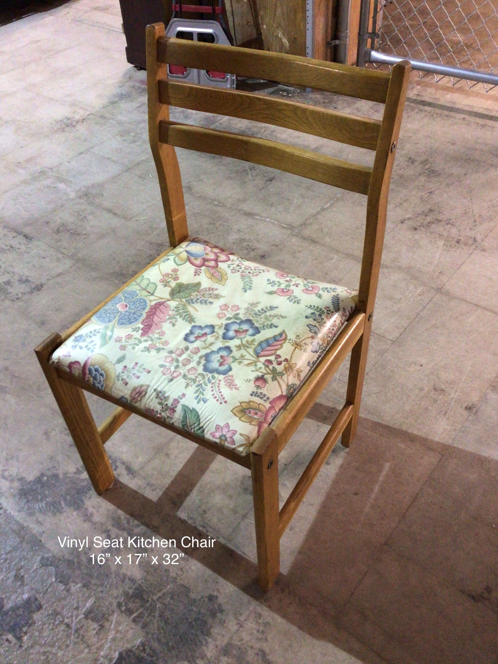 Kitchen Chair [C0085]