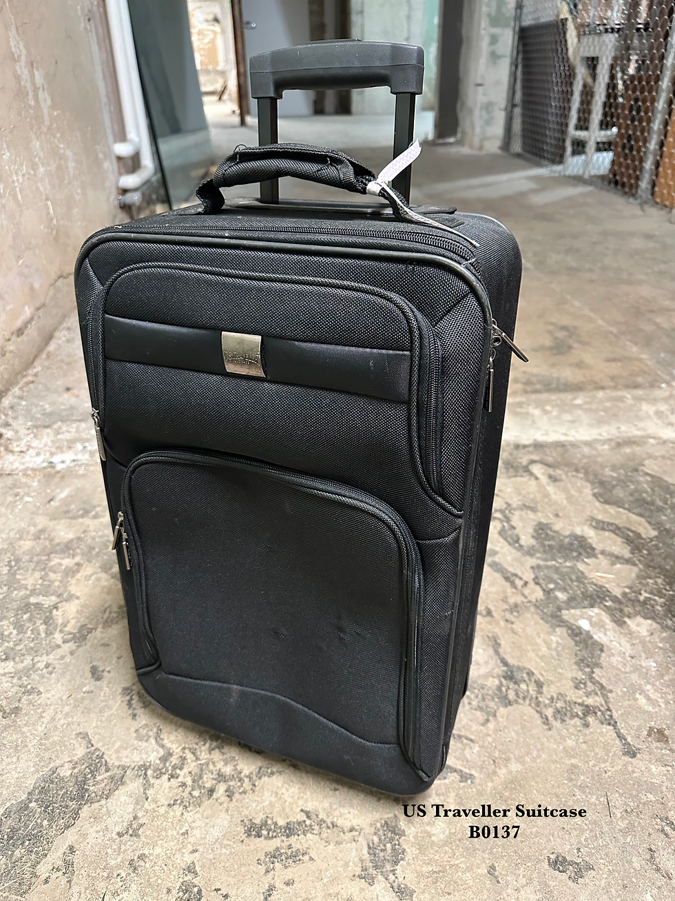 US Traveller suitcase [B0137]