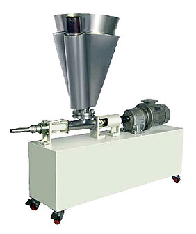 Center filler machine