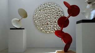 How to Manage your Contemporary Art Collection: The Expert's Guide