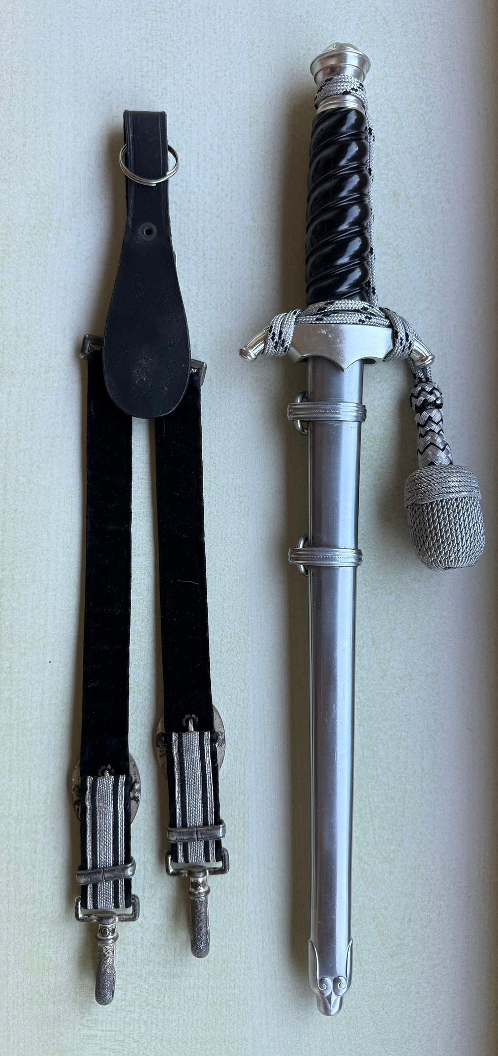 Thumbnail: Railway Protection Leader Dagger [M1938 - 2nd model] by Carl Eickhorn Solingen