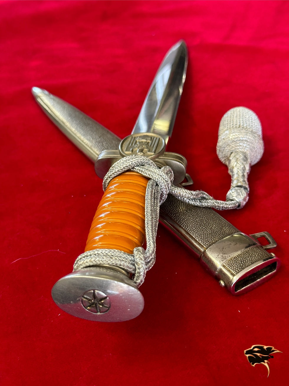 Thumbnail: M38 DRK leader's dagger with hangers and portopee