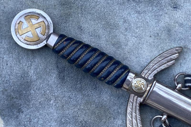 Thumbnail: Early Luftwaffe Officer Sword [M1935] by Alcoso Solingen