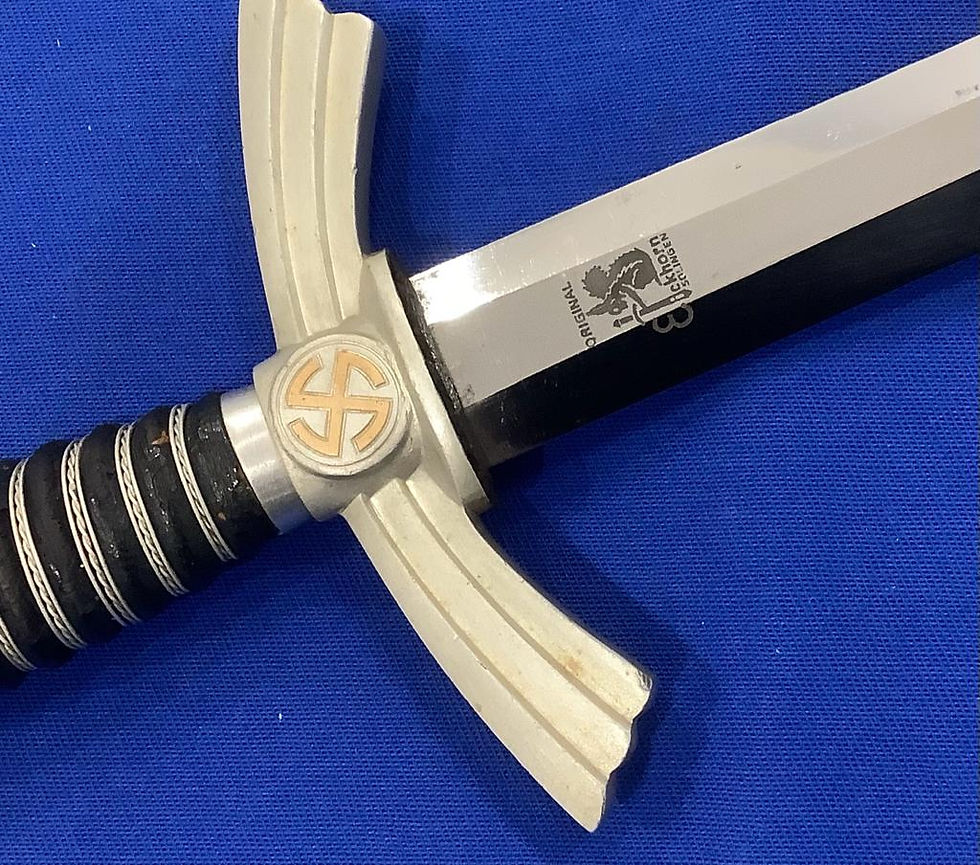 Thumbnail: Luftwaffe Dagger [M1935] by Eickhorn Solingen