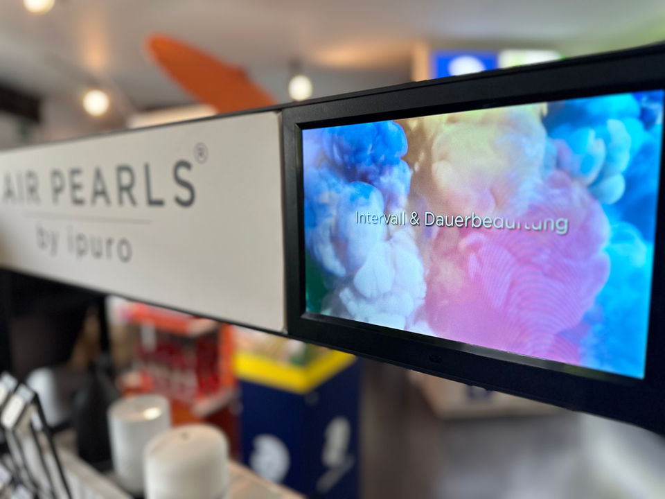 Display zeigt farbige Rauchwolken mit Text zu Intervall- und Dauerbetrieb