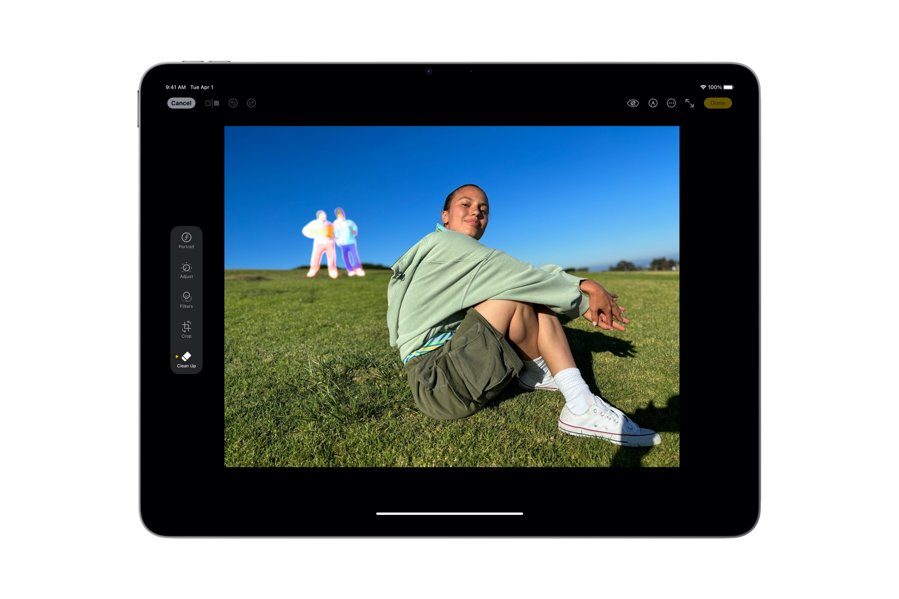 L’outil Correction dans l’app Photos sur un iPad Air avec puce M3.