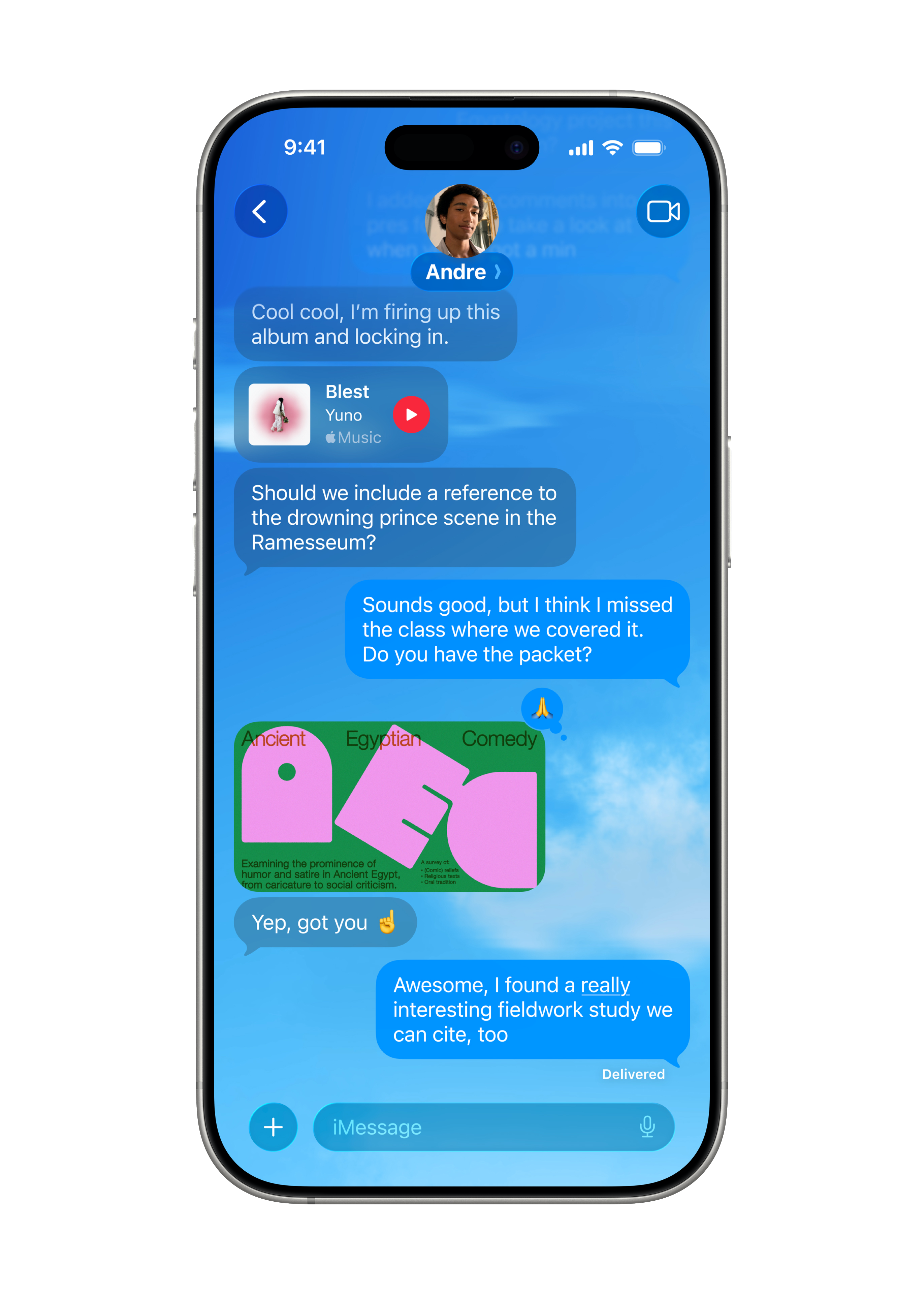 Un Arrière-plan personnalisé représentant le ciel illustre une discussion entre deux personnes.
