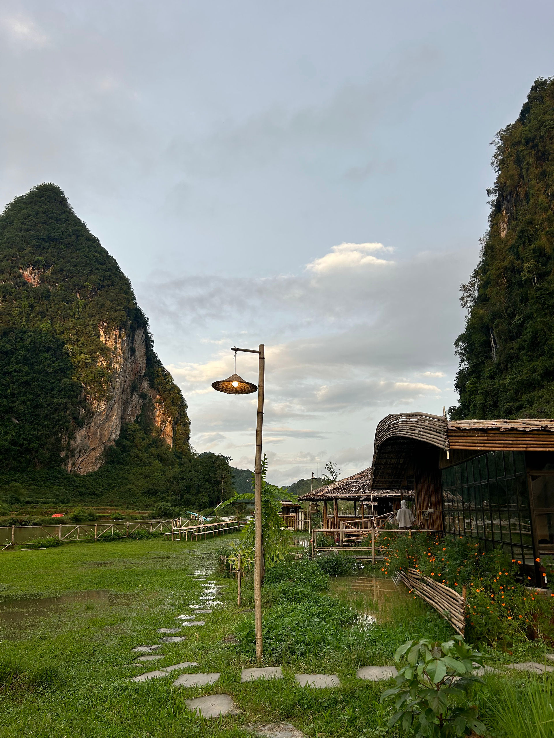 where to stay in cao bang vietnam, phong nam valley 