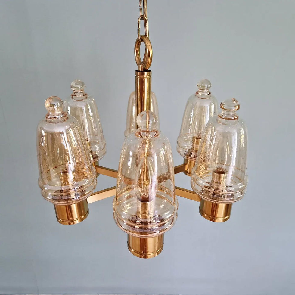Miniature : Lustre en laiton et globes en verre bullé ambré, 1970