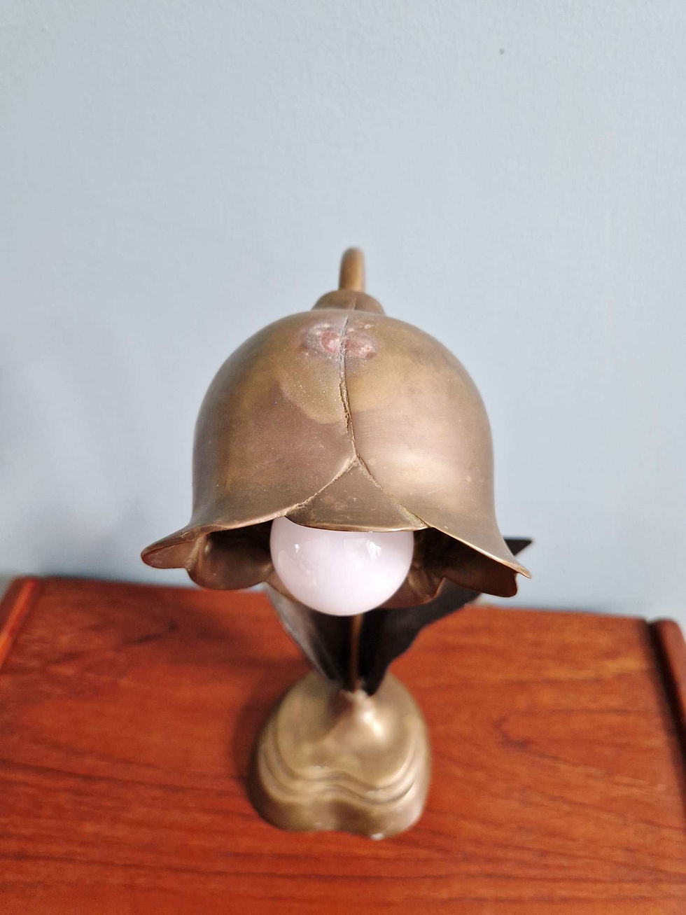 Miniature : Lampe de table florale en bronze et laiton, années 1970