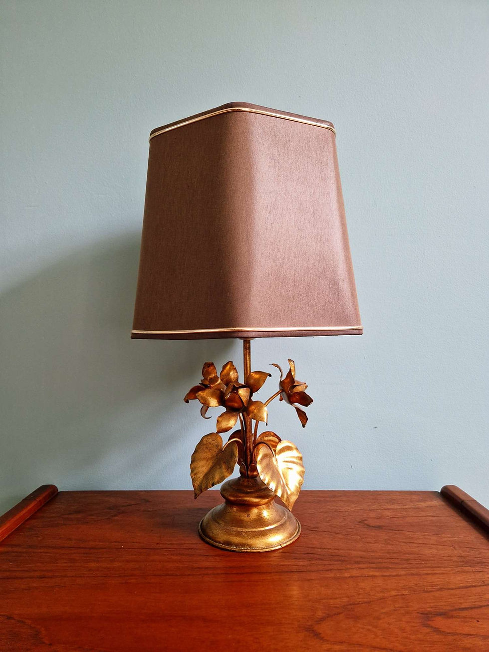 Miniature : Lampe de table italienne en métal dorée, style Hollywood Regency, 1970