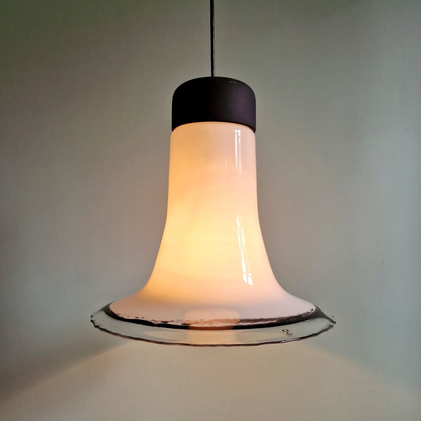 Grande suspension en verre, Peill & Putzler, années 1970