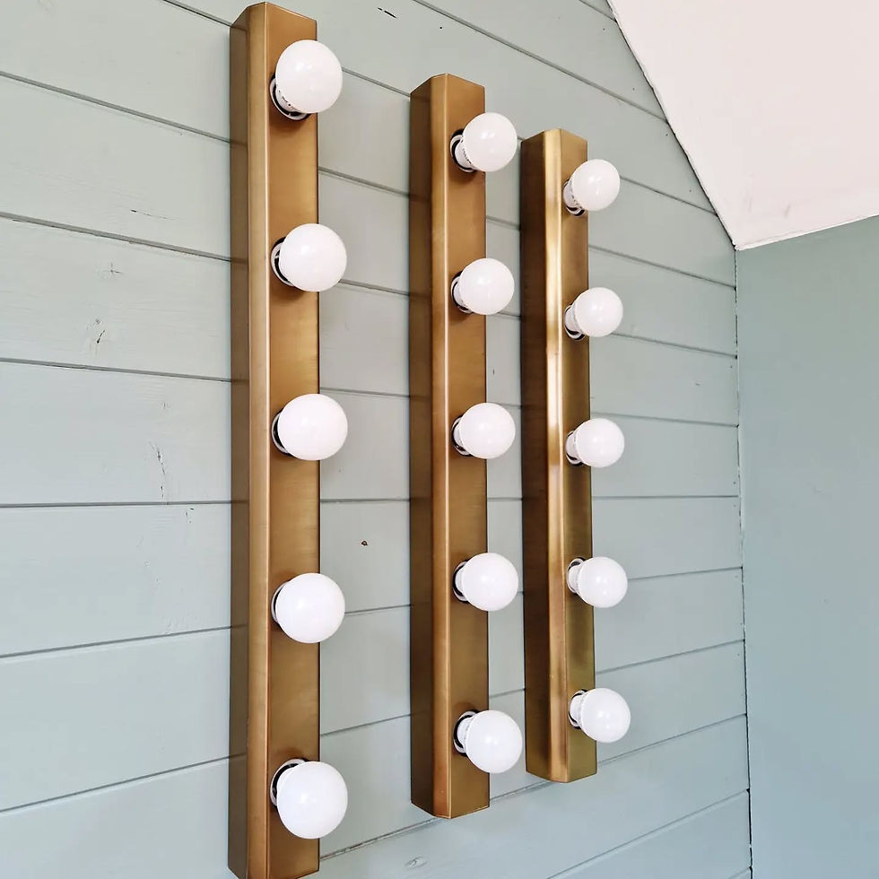 Miniature : Trio d'appliques murales en laiton massif, 1970-80